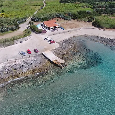 Apartment With A Parking Space Lumbarda, Korcula - 9271 Lumbarda