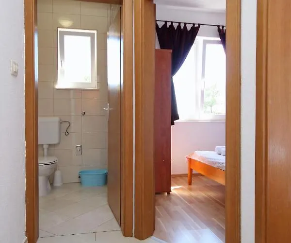 Appartamento With Parking Space Lumbarda, Korcula - 9271 *